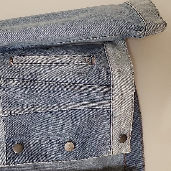 NWT FRAME Le Panel Oversized Denim Jacket Size small - Picture 11 of 16